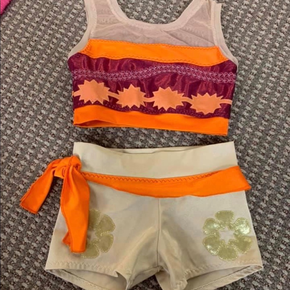 Moana inspired dance set fits 4/6